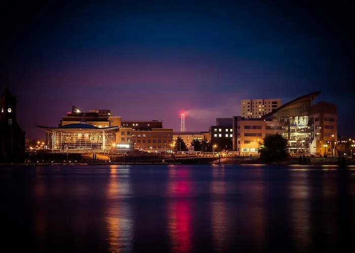 Tanes Hotel Cardiff