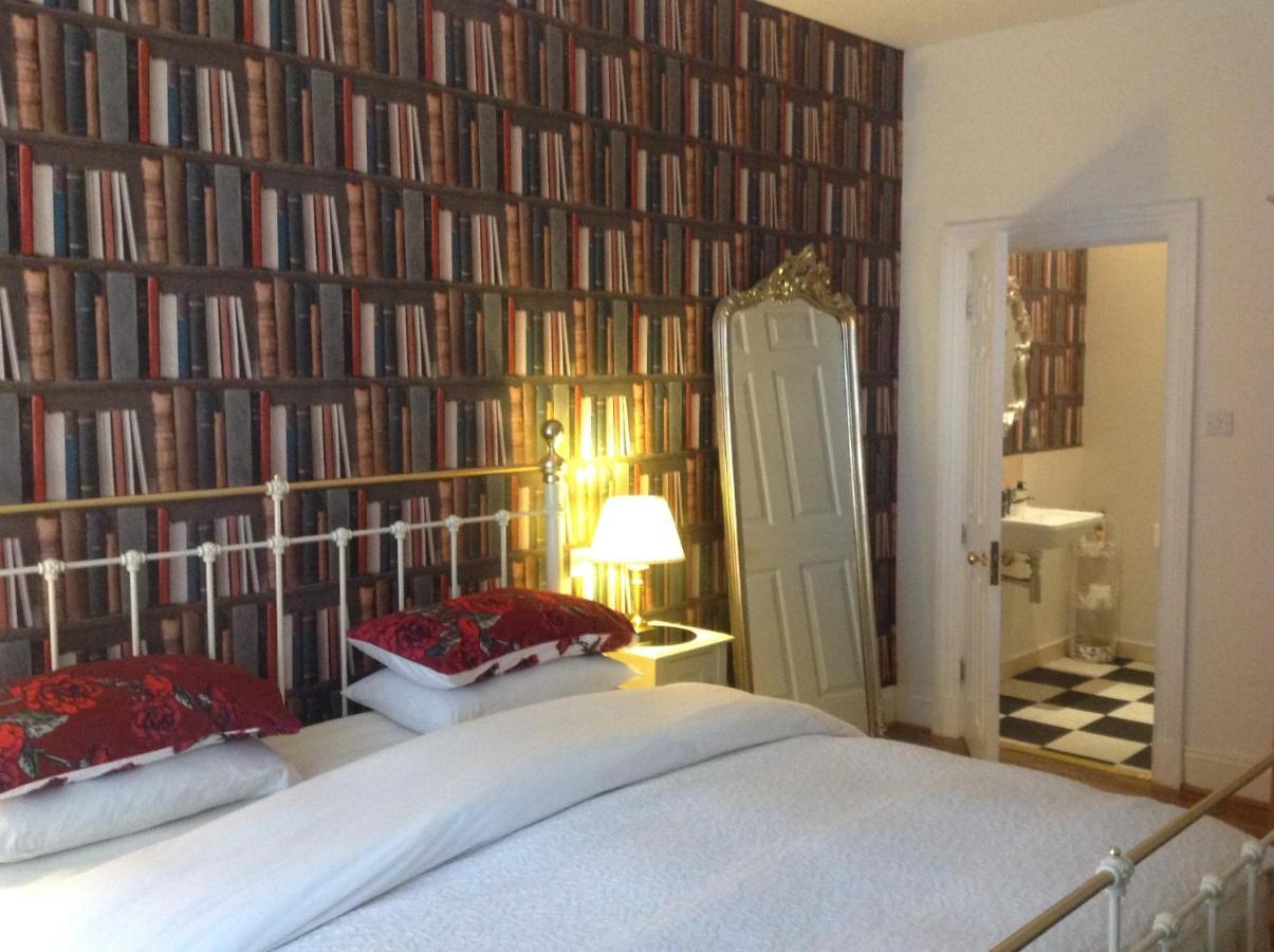 Deluxe King Room (Room Only)