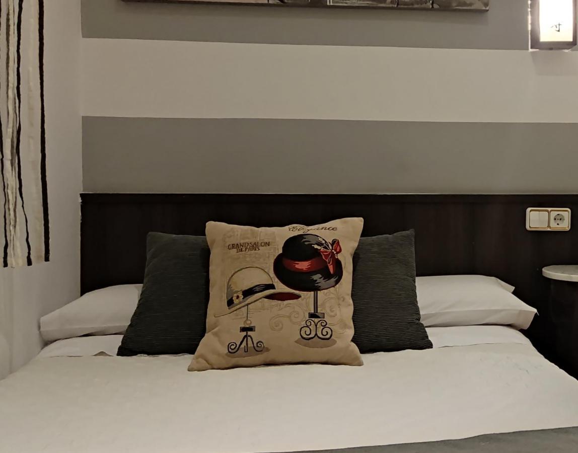 Single Room,1003140846:JPEG
