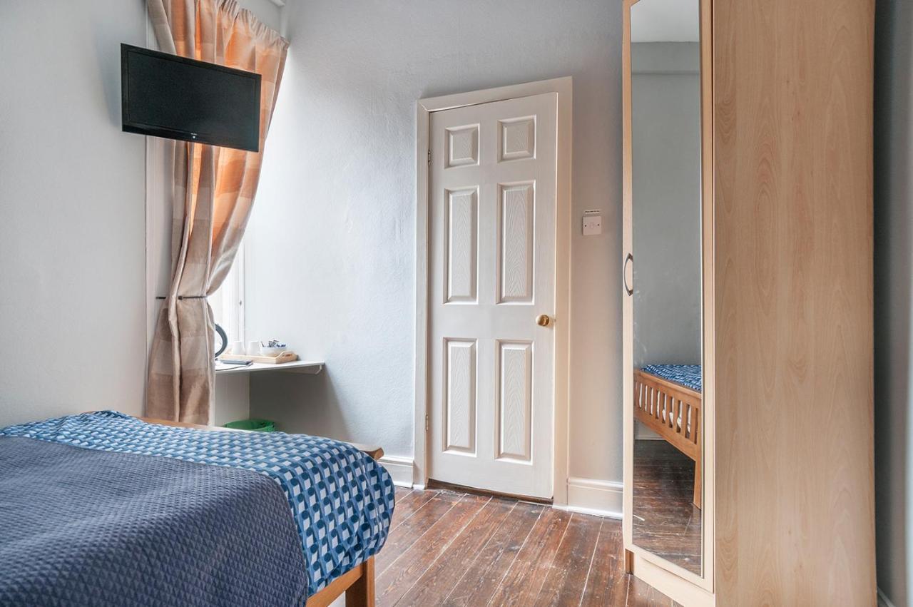 En Suite Petite Double Room,1003459968:JPEG