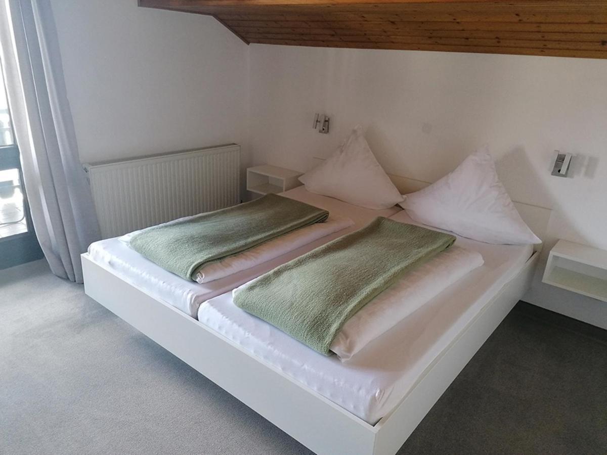 Zweibettzimmer
