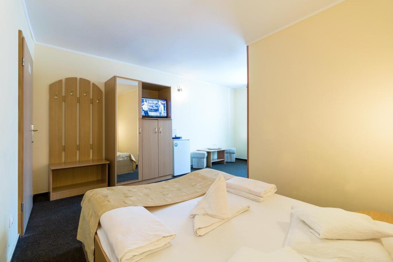 Standard Double/Twin Room,1008448075:JPEG