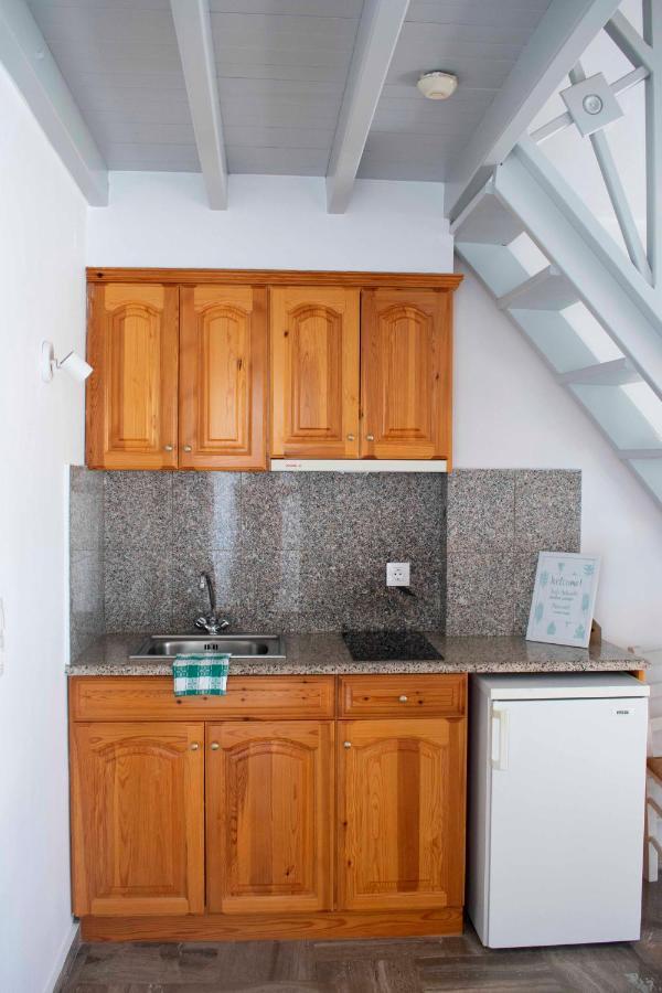 Studio (2 Adults)