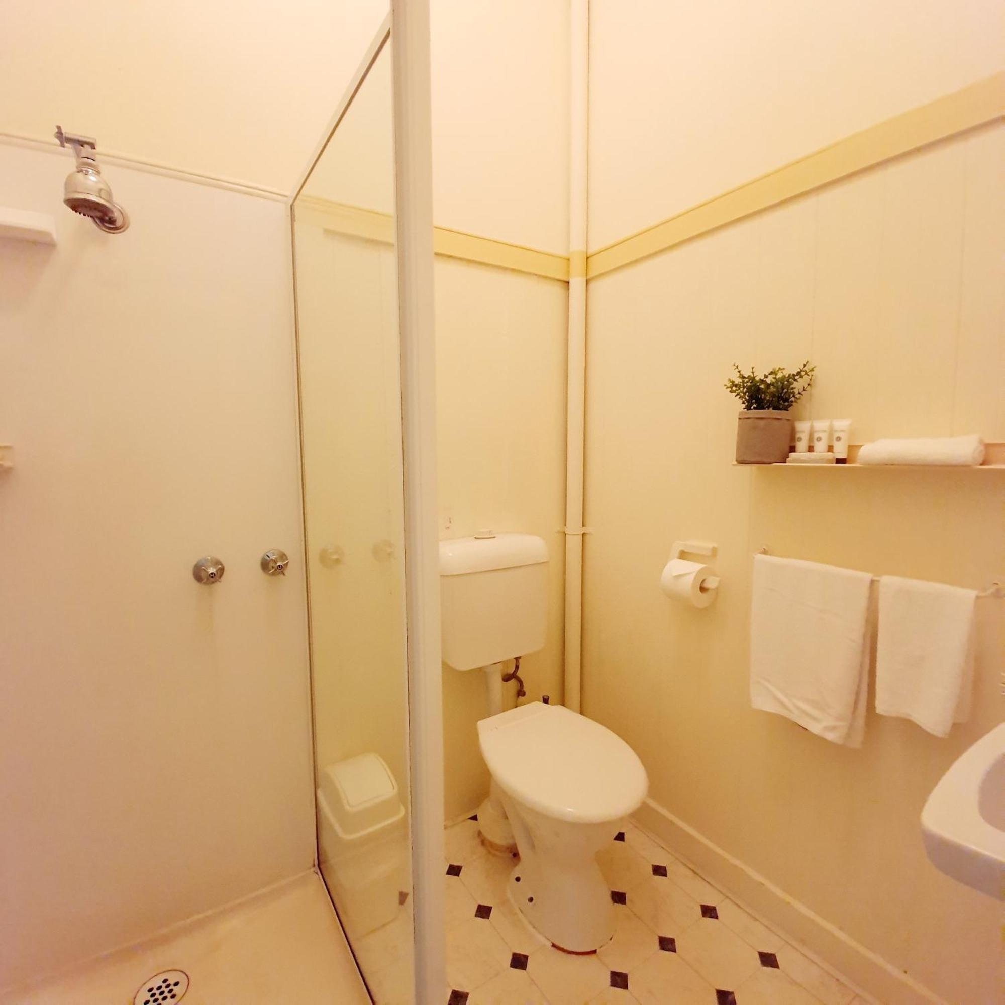 Double Room,1021626817:JPEG