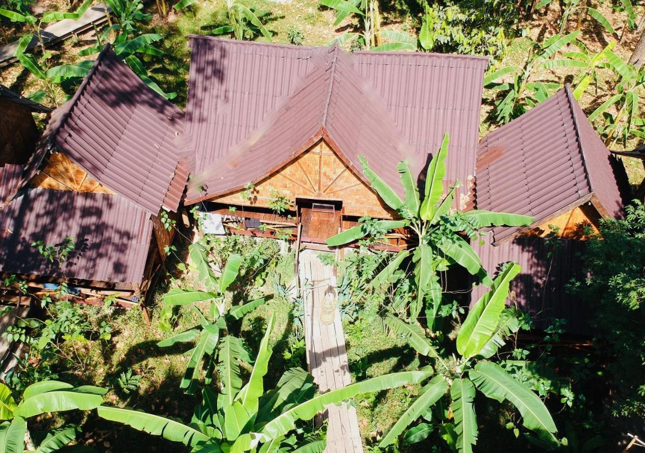 Twin Bungalow with Garden View