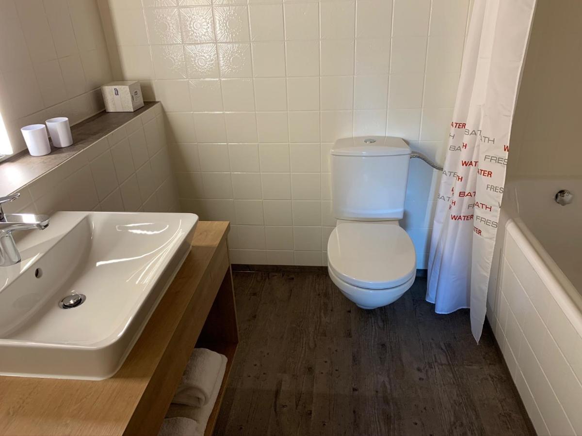 Standard Double Room,1028305192:JPEG