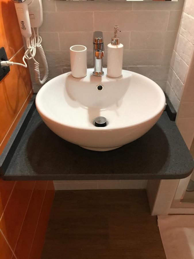 Double Room with External Private Bathroom