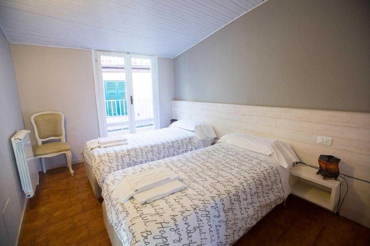Apartment mit Meerblick und Terrasse