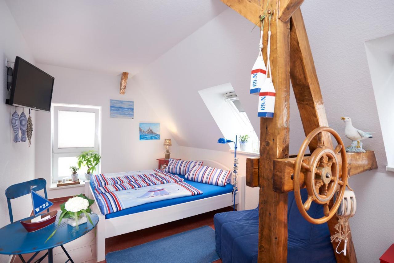 Doppel-/Zweibettzimmer mit eigenem Bad