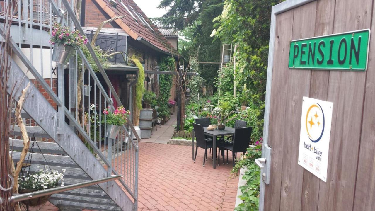 Einzelzimmer mit Gemeinschaftsbad