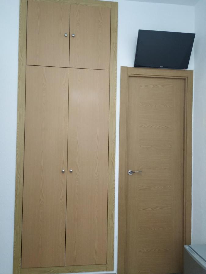 Habitación Doble con baño - 2 camas