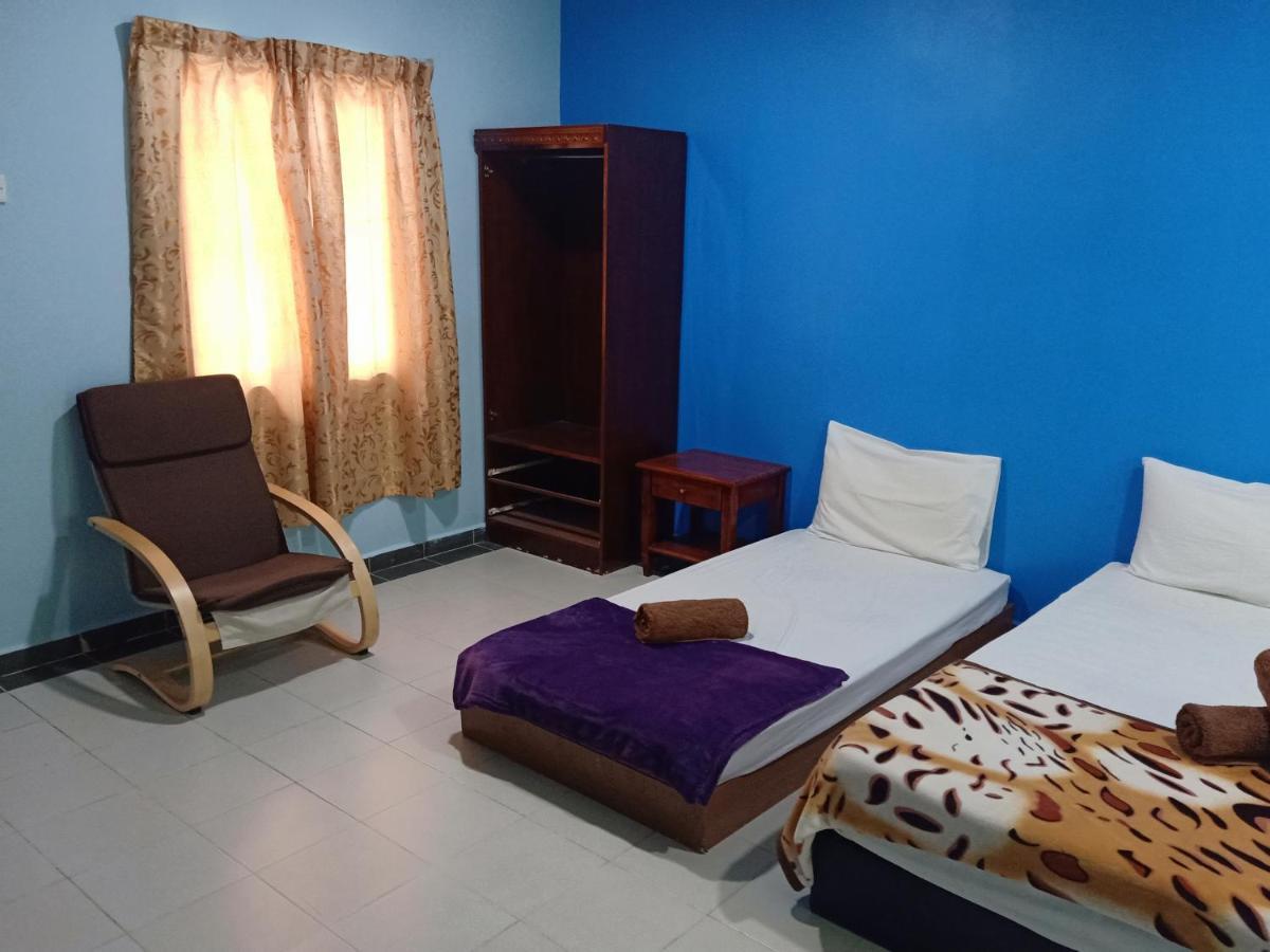 Triple Room with Private Bathroom