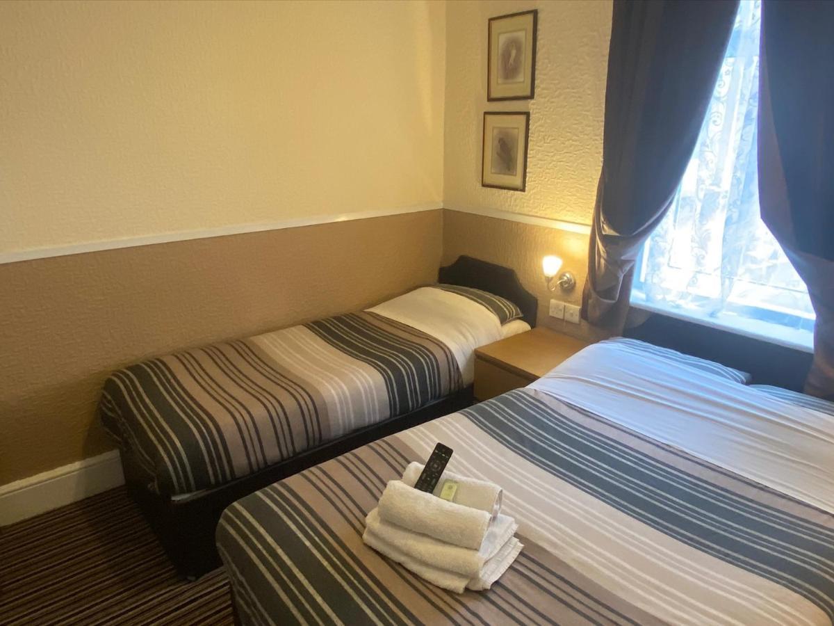 Triple Room,1052657650:JPEG