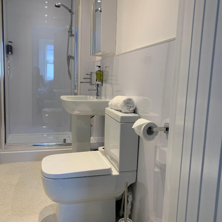 Single Room with Private Bathroom,1053118081:JPEG