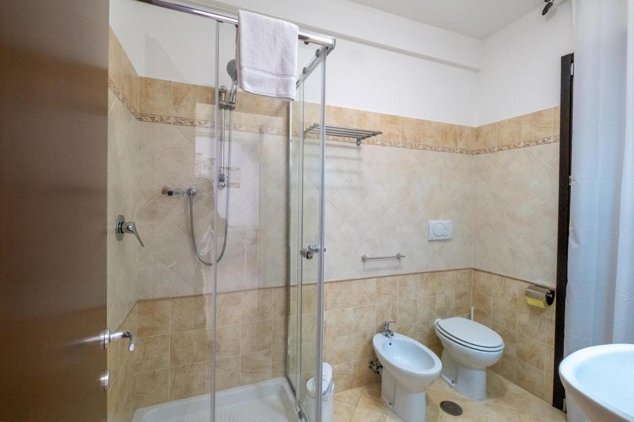 Double Room,1054711681:JPEG
