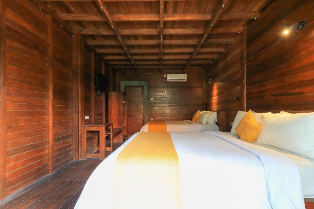 Standard Twin Room (4 adults)