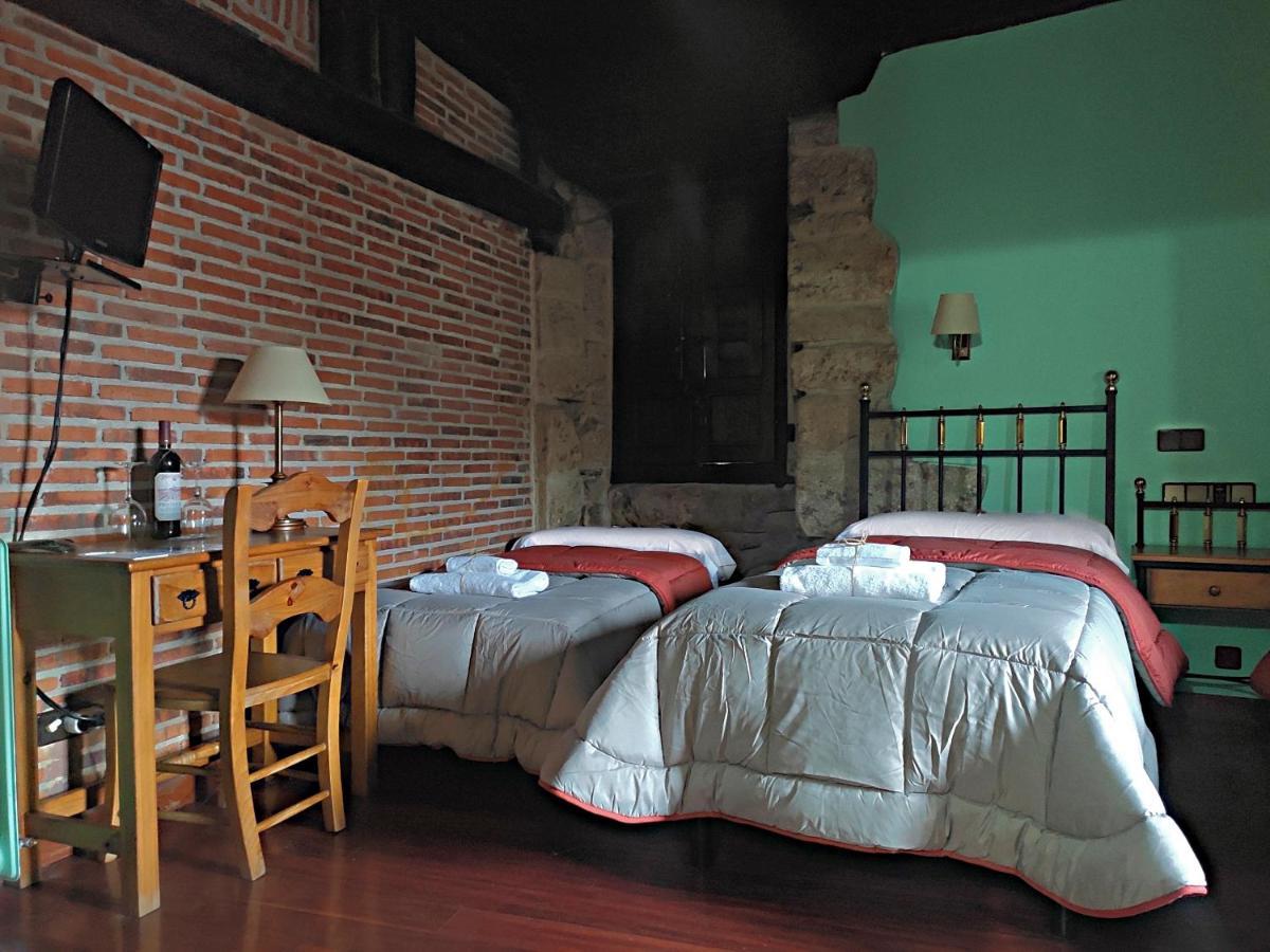 Triple Room,1066481398:JPEG