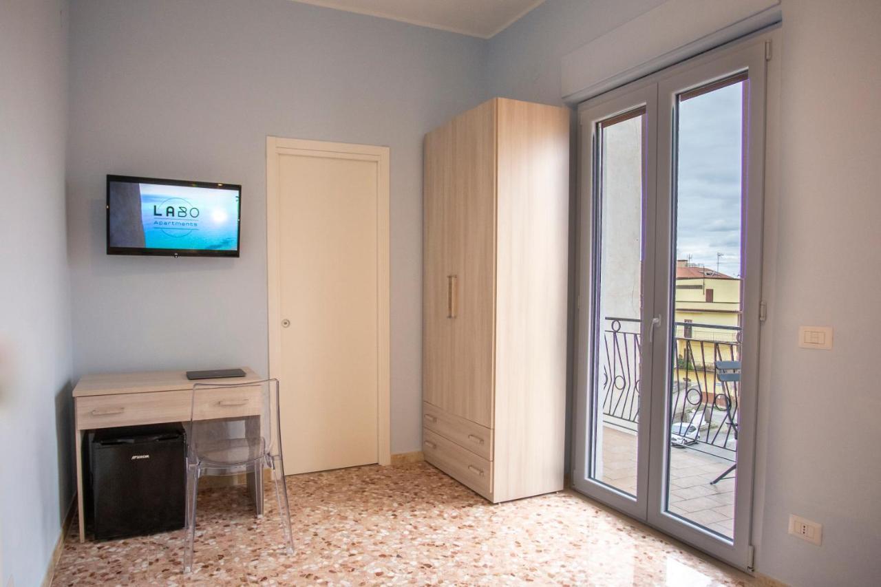 Doppelzimmer mit Balkon und Meerblick