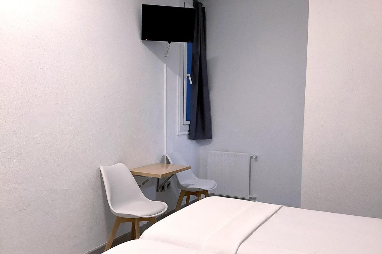 Interior twin room