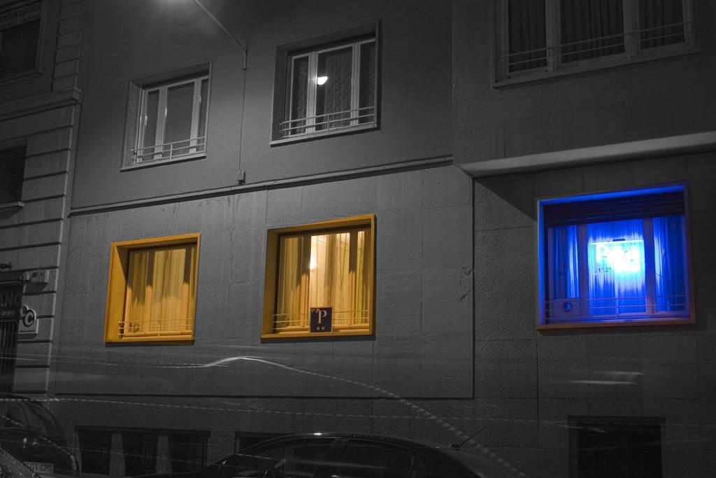 Twin Room with Private External Bathroom,419735814:JPEG