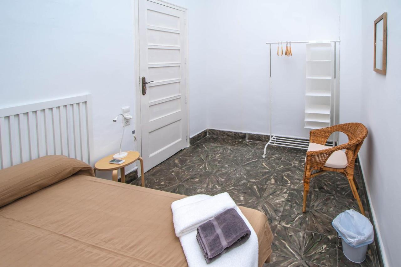 Eenpersoonskamer met Gedeelde Badkamer