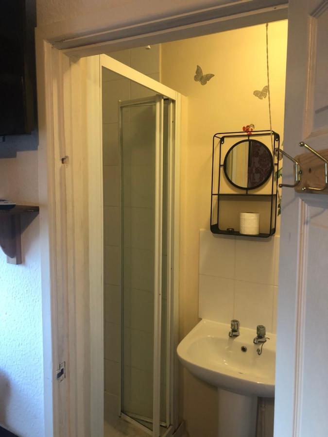 Double Room with Private Bathroom,1101085869:JPEG