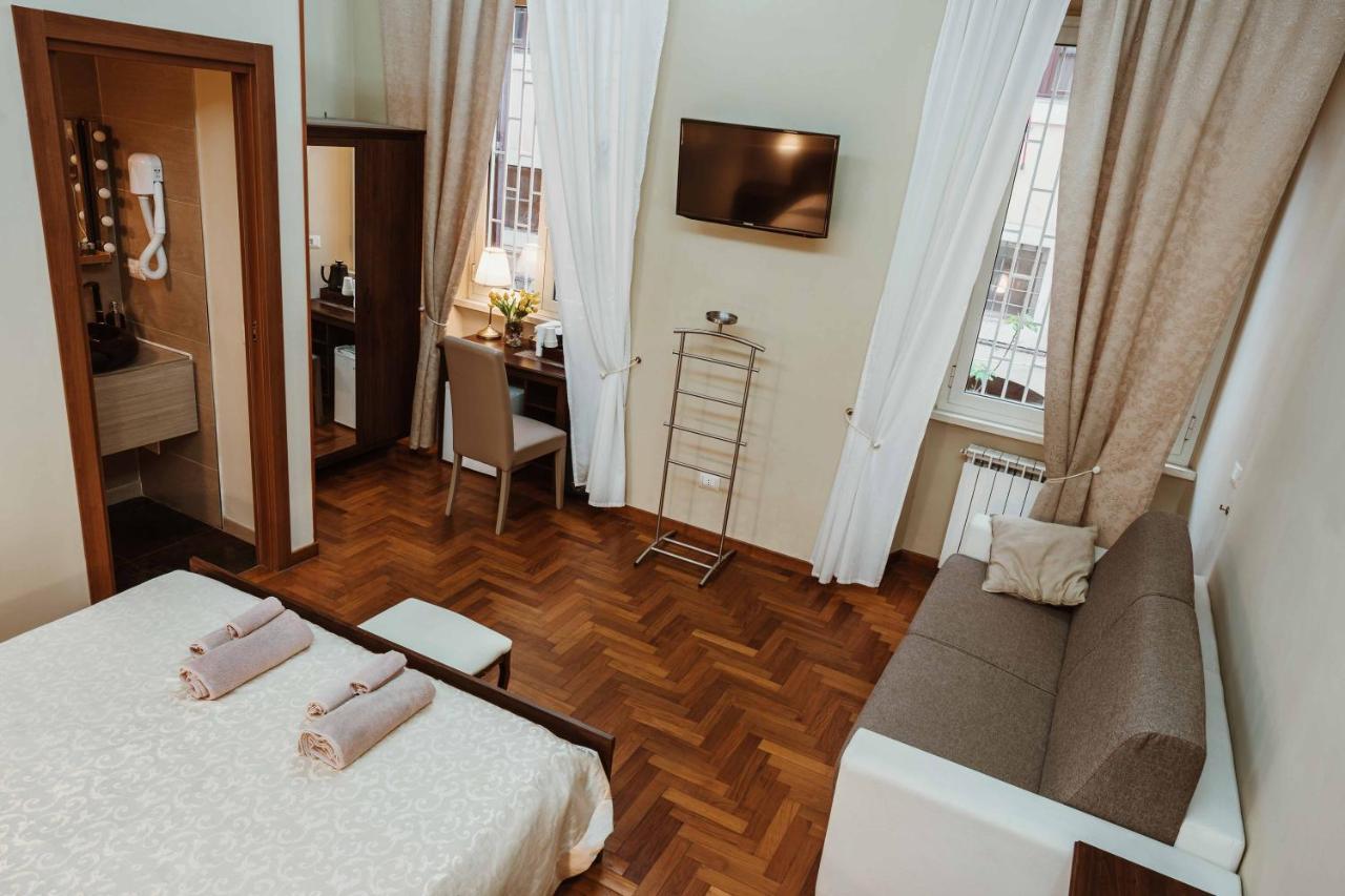 Large Double Room