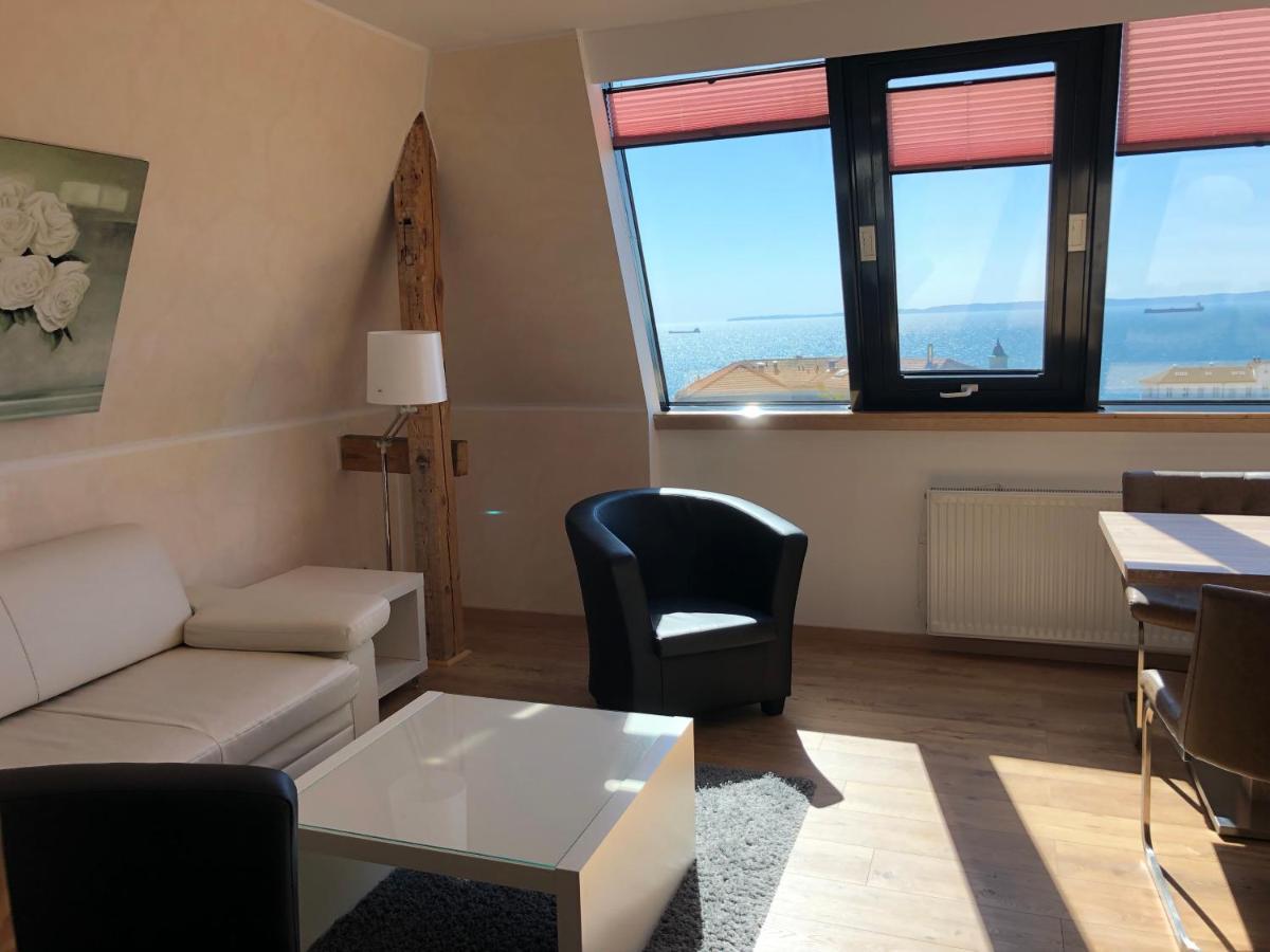 Penthouse-Apartment mit Meerblick