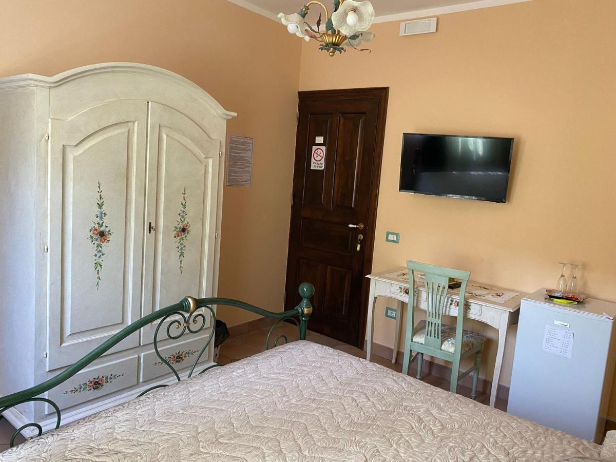 Standard Double Room,1114774047:JPEG