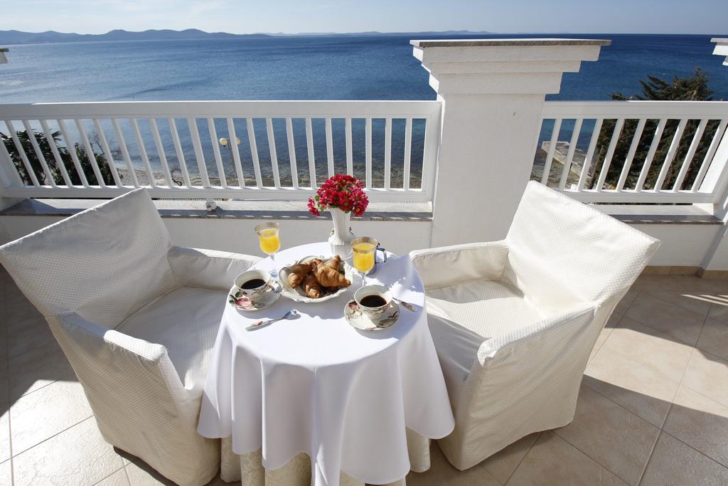 Suite with Balcony and Sea View