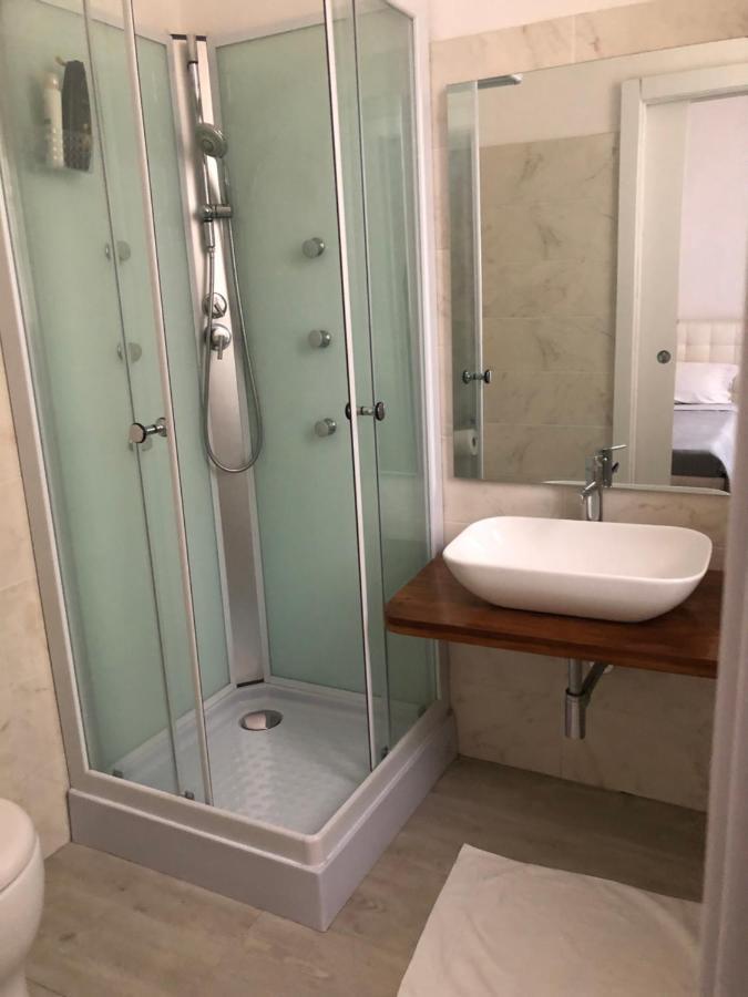 Camera Matrimoniale con Bagno Privato
