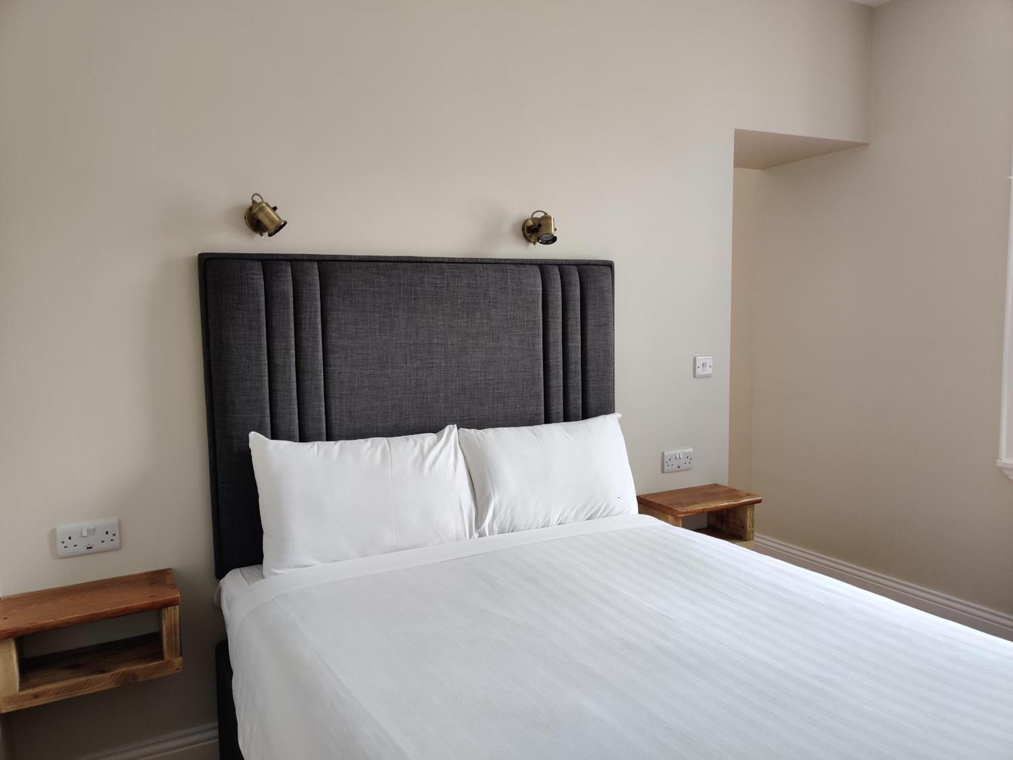 Double Room with Private Bathroom,1129689645:JPEG