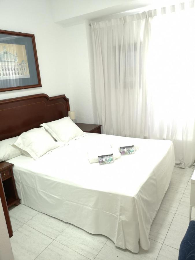 Standard Double Room with Shared Bathroom
