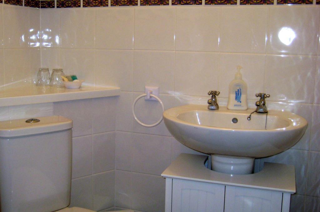 Twin Room with Private Shower