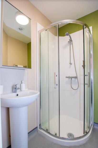 Single Room with Private Bathroom,1133626416:JPEG