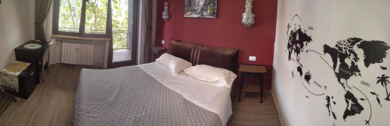 Queen Room with Balcony