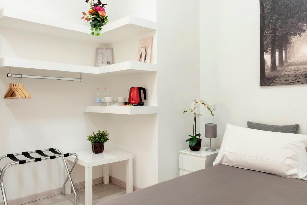 Habitación con cama grande