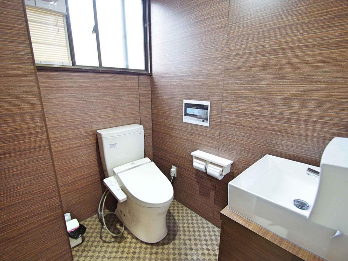 Japanese-Style Room