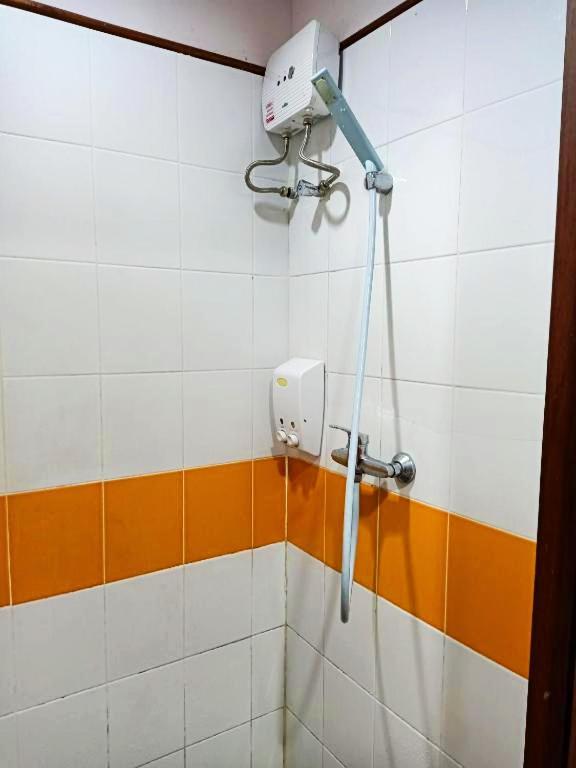 Twin Room with Shared Bathroom