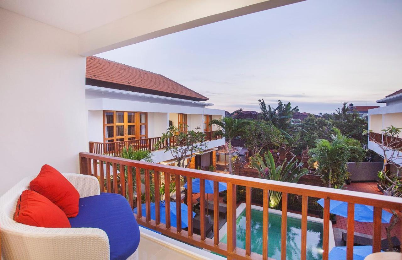 Suite with Pool View