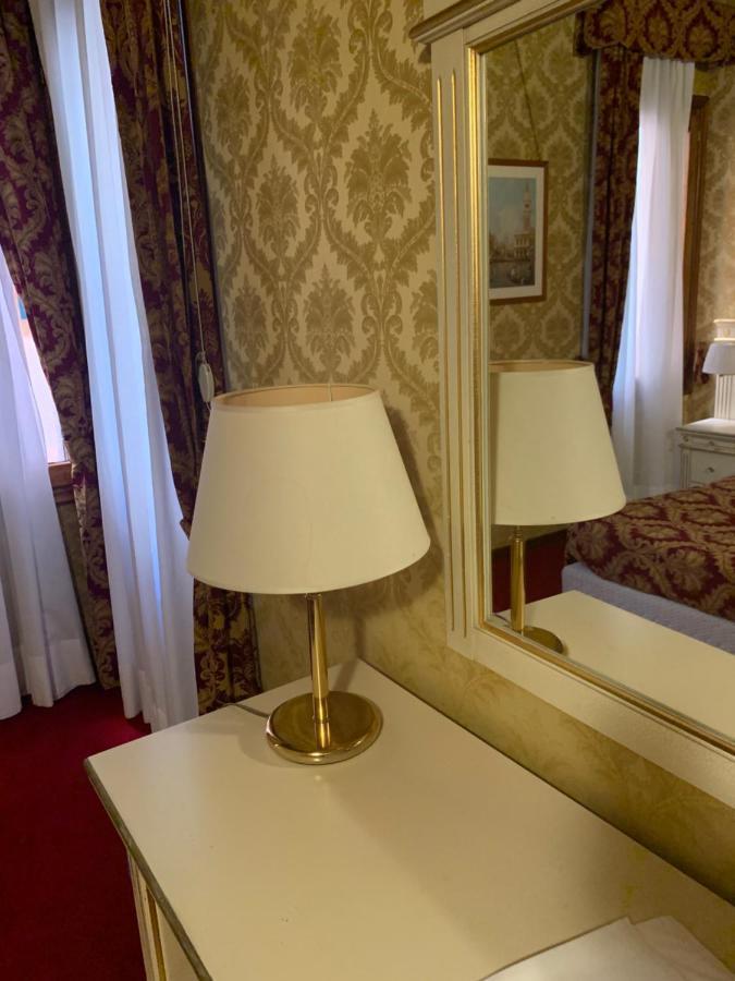 Quadruple Room Private Bathroom