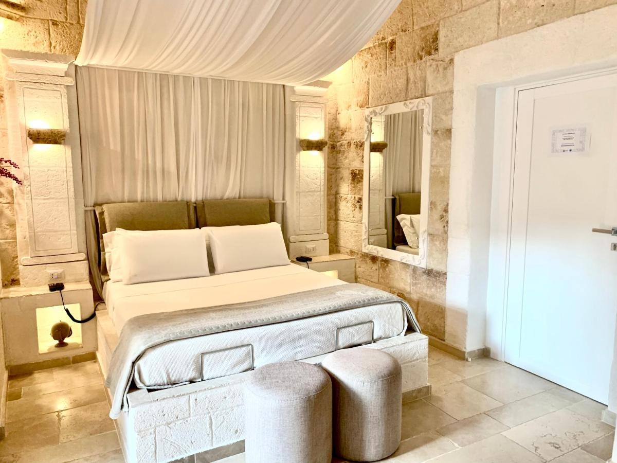 Deluxe Double Room with Shower