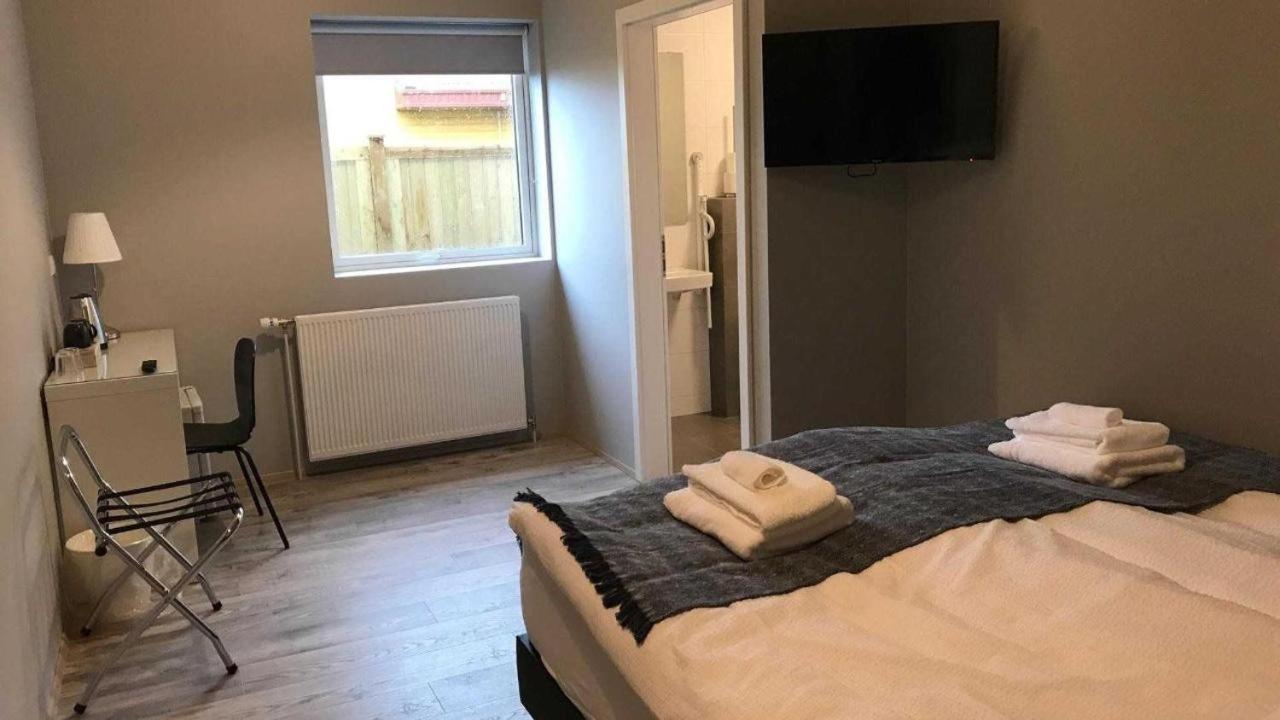 Double Room Private Bathroom