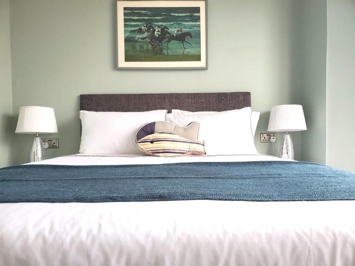 Deluxe King Suite