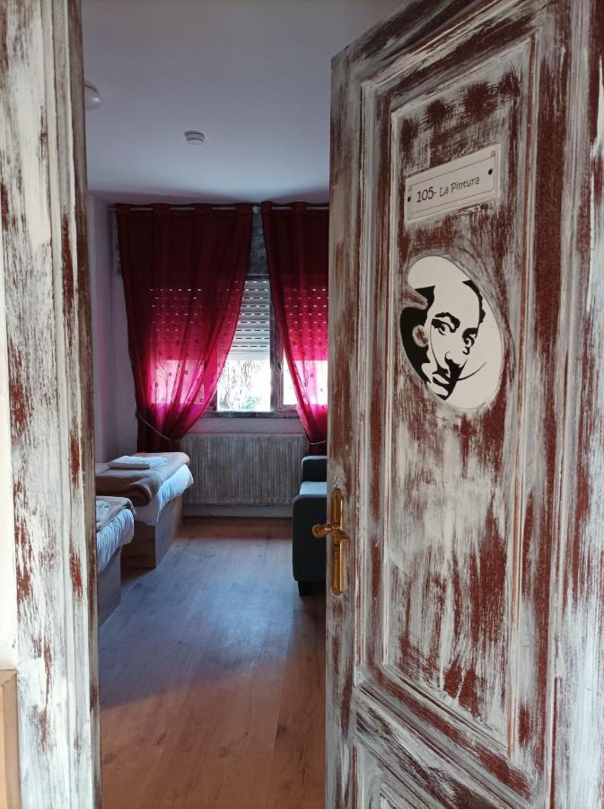 Twin Room Private Bathroom