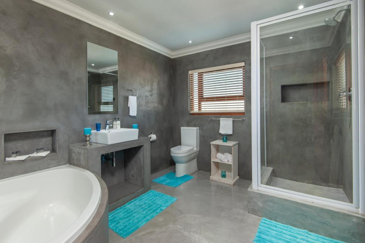 Habitación Doble Confort con cama grande