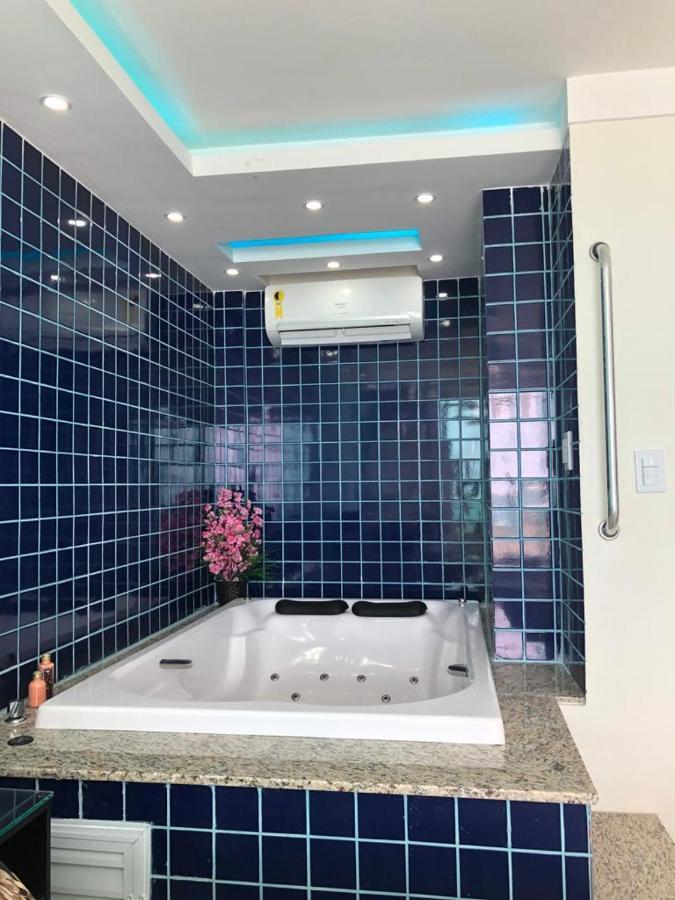Queen Suite Spa Bath