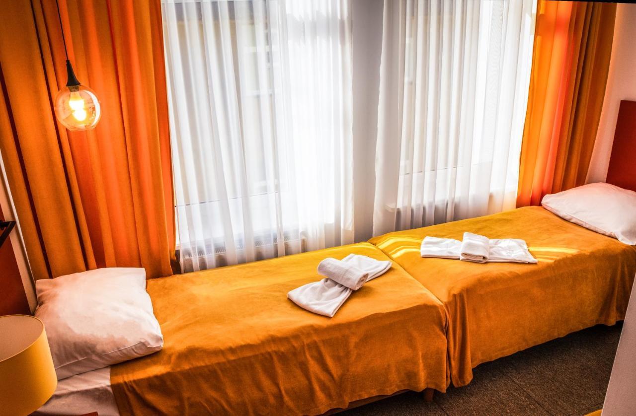 Economy Twin Room separate beds