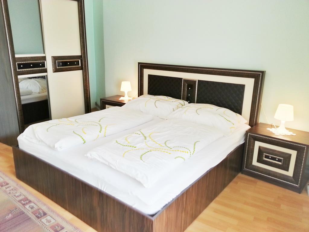 Dreibettzimmer
