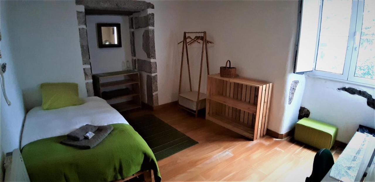 Habitación Individual con baño compartido